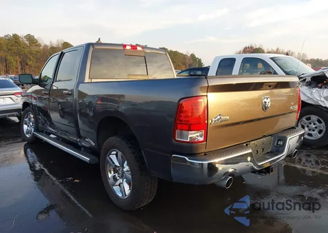 2018 Ram 1500 Big Horn 4X4 6'4 Box z USA, uszkodzony, nr VIN 1C6RR7TT8JS247114